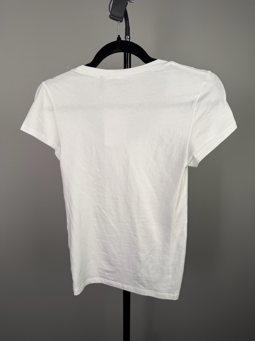 Theory White Scoop Neck Short Sleeve Tee - Picture 2 of 3